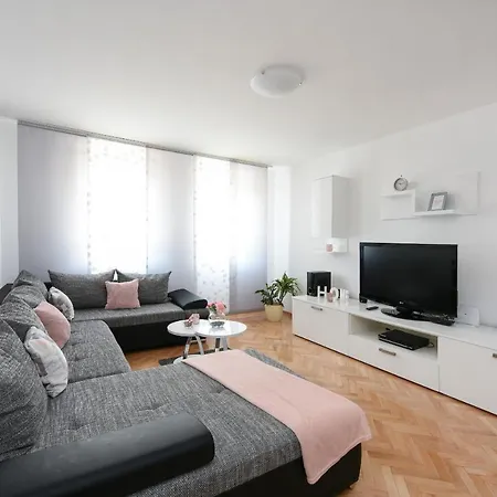 Apartman Karlic *